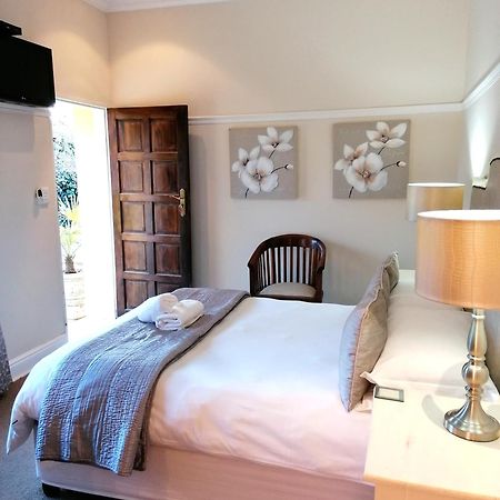 Casa Romana B&B Ladybrand ภายนอก รูปภาพ
