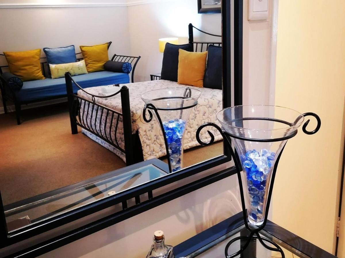 Casa Romana B&B Ladybrand ภายนอก รูปภาพ