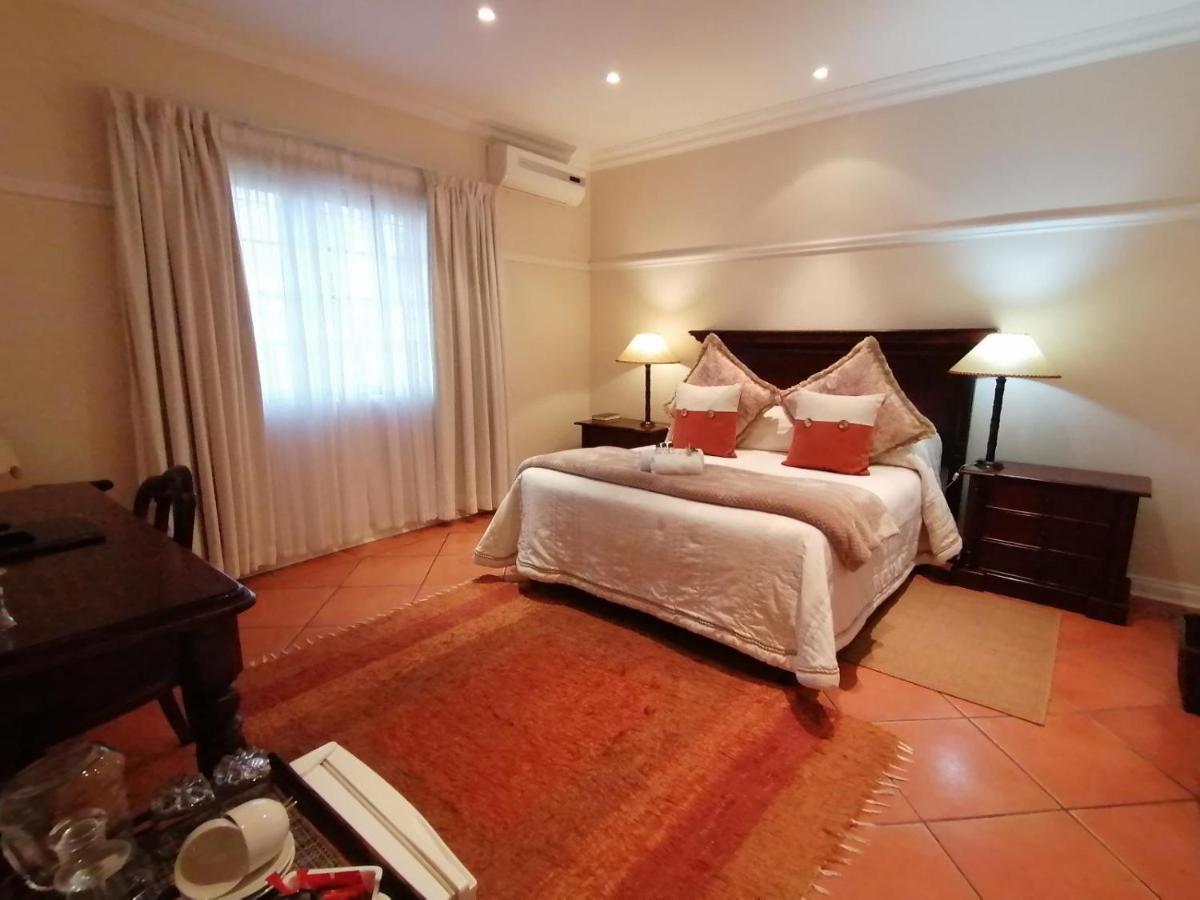 Casa Romana B&B Ladybrand ภายนอก รูปภาพ