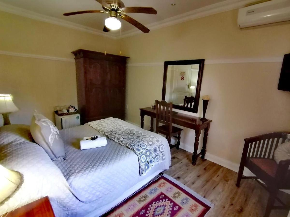 Casa Romana B&B Ladybrand ภายนอก รูปภาพ