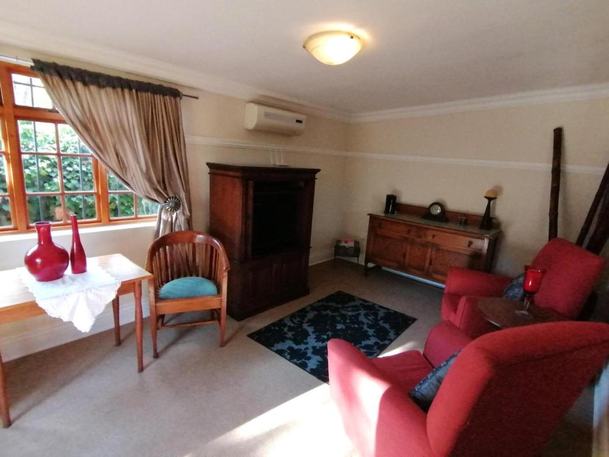 Casa Romana B&B Ladybrand ภายนอก รูปภาพ