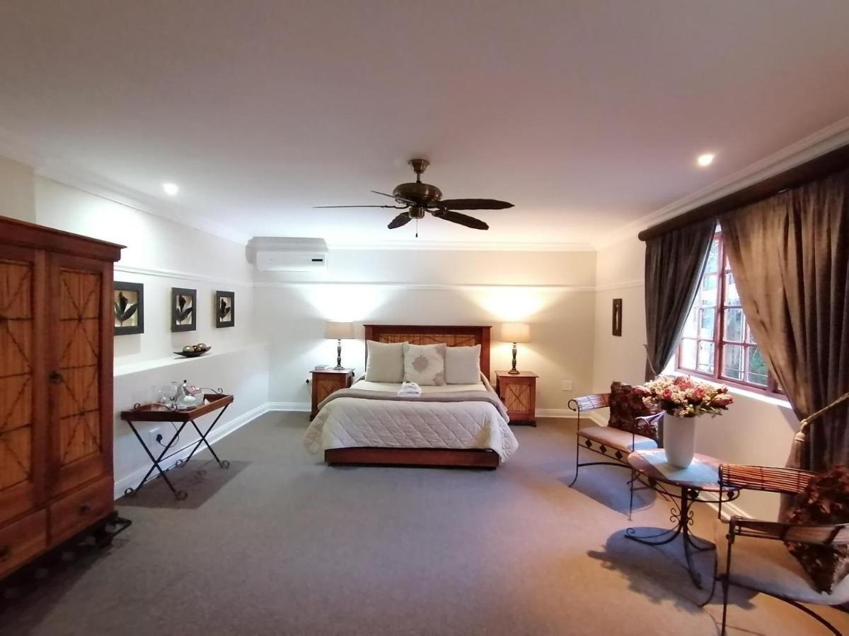 Casa Romana B&B Ladybrand ภายนอก รูปภาพ