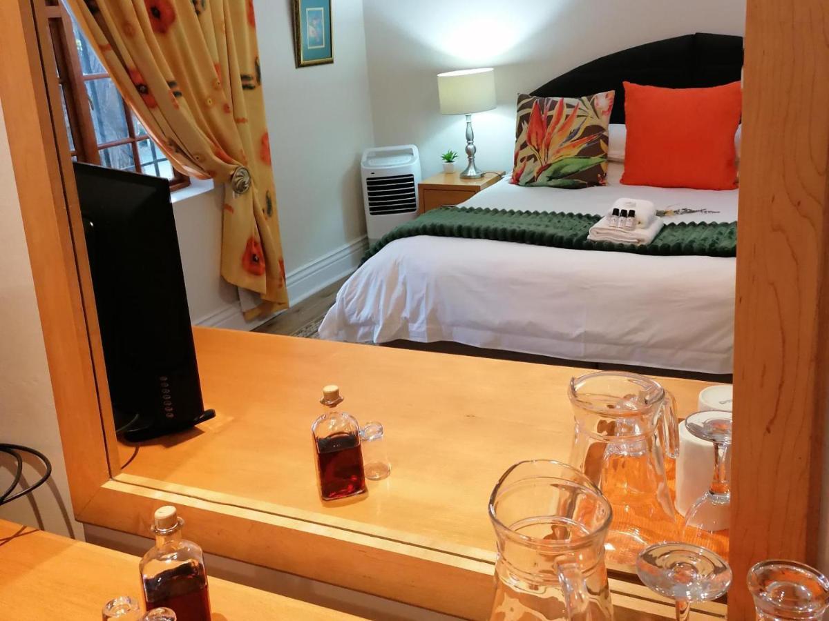 Casa Romana B&B Ladybrand ภายนอก รูปภาพ