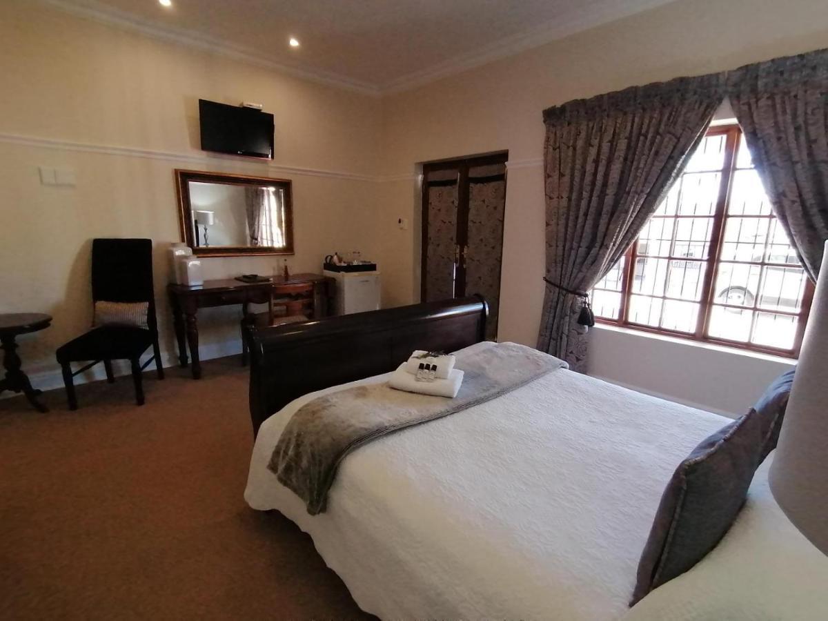 Casa Romana B&B Ladybrand ภายนอก รูปภาพ