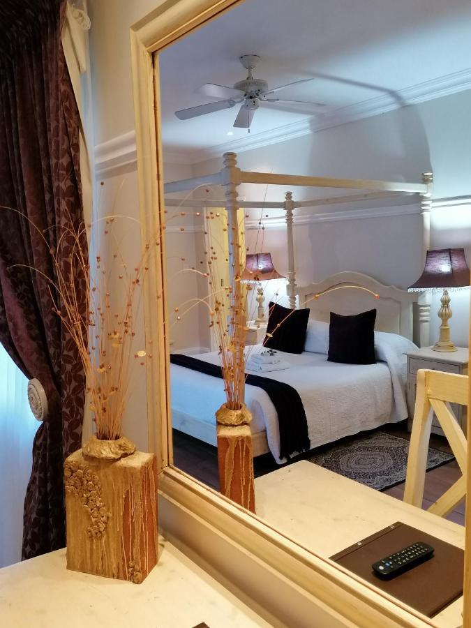 Casa Romana B&B Ladybrand ภายนอก รูปภาพ